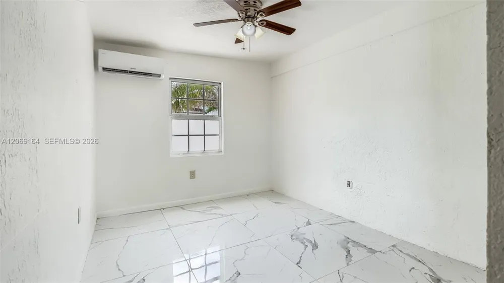 2421 SW 84th Ter Miramar, FL 33025