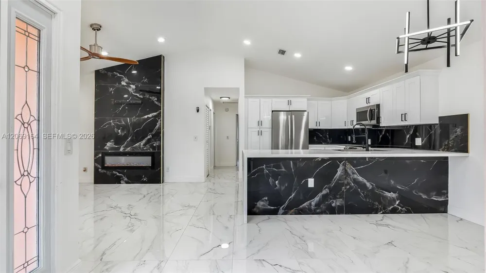 2421 SW 84th Ter Miramar, FL 33025