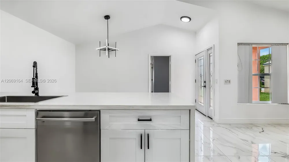 2421 SW 84th Ter Miramar, FL 33025