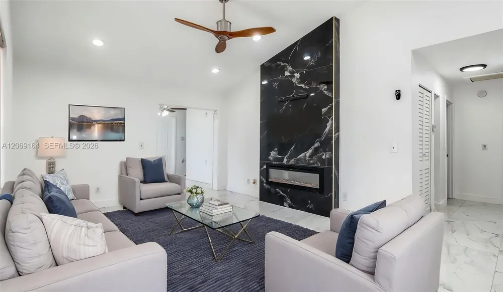 2421 SW 84th Ter Miramar, FL 33025