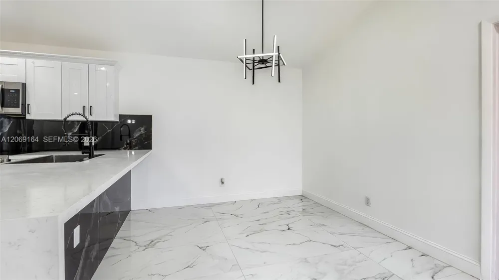 2421 SW 84th Ter Miramar, FL 33025
