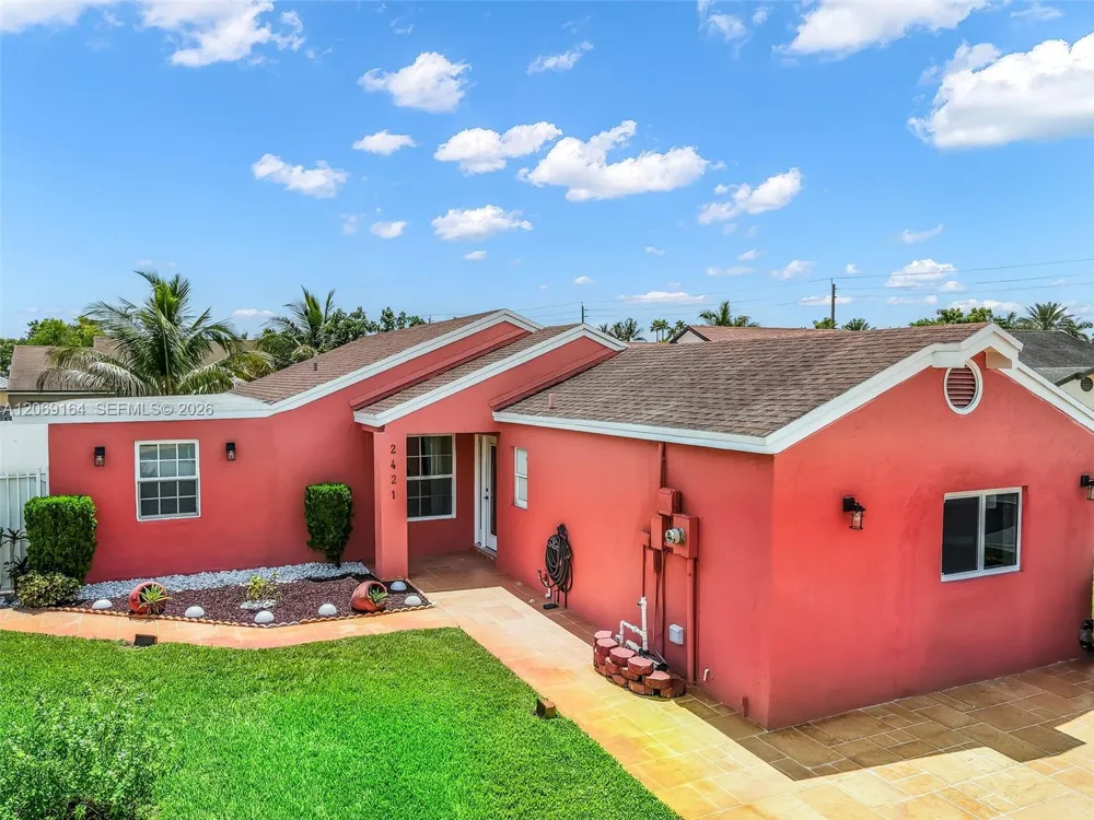 2421 SW 84th Ter Miramar, FL 33025
