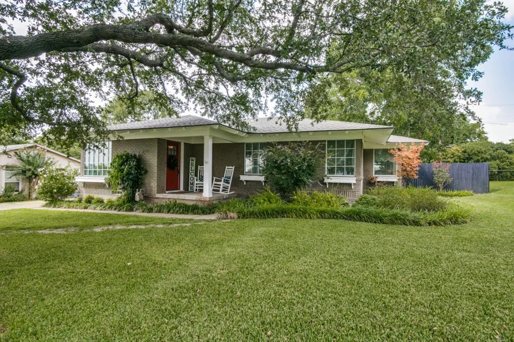 504 W Kaufman Street Rockwall, TX 75087