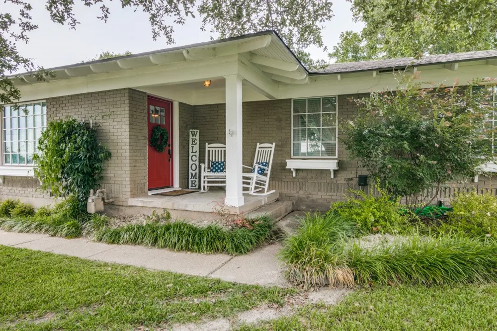 504 W Kaufman Street Rockwall, TX 75087