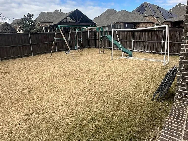 903 Red Deer Drive Euless, TX 76039