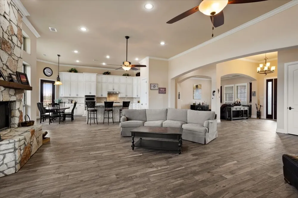 8636 Morgan Road Blue Ridge, TX 75424