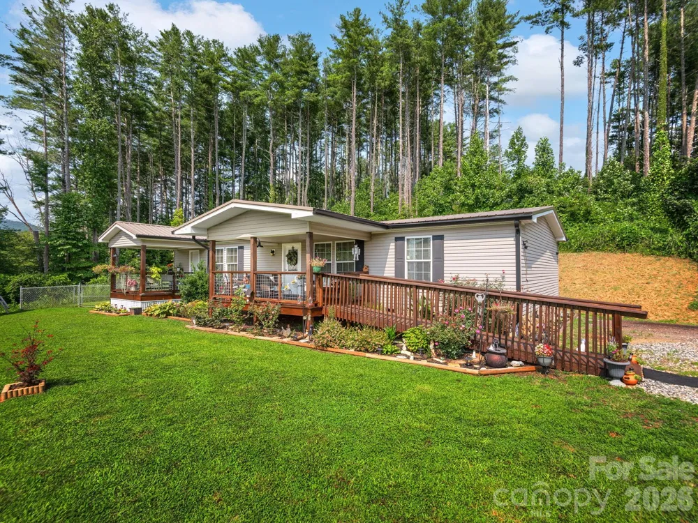 380 Green Acres Drive Weaverville, NC 28787