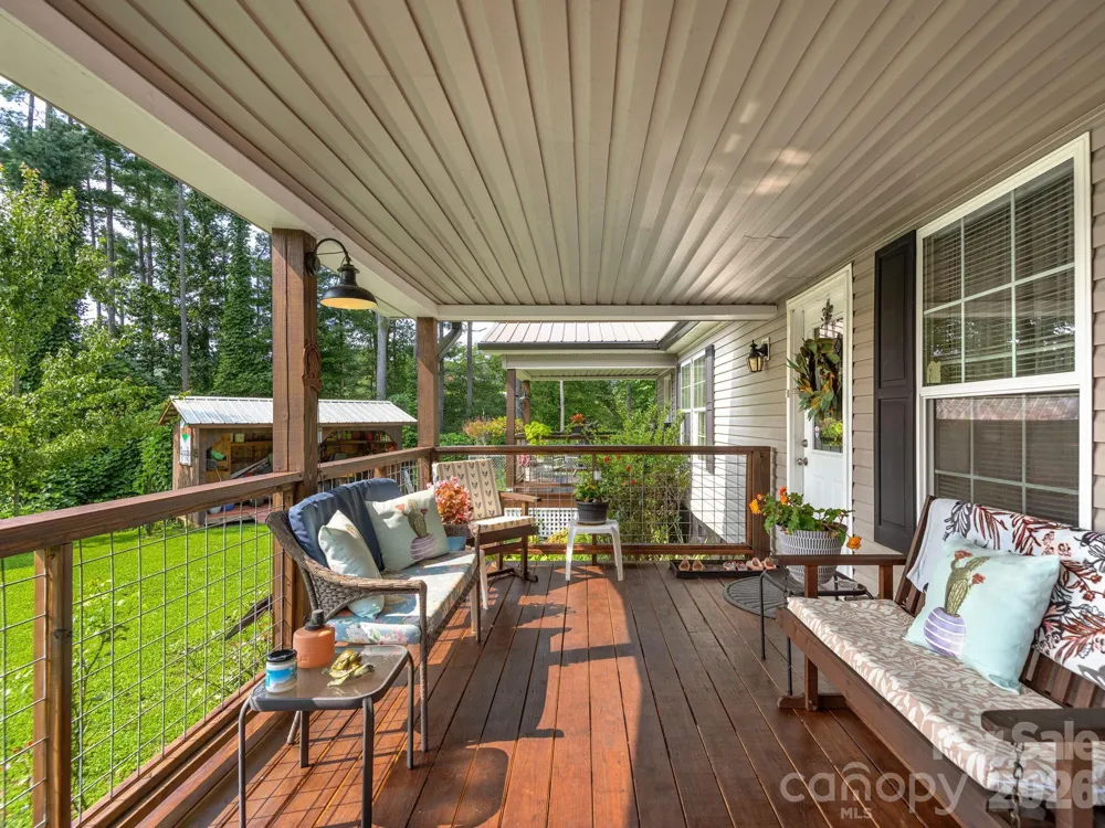 380 Green Acres Drive Weaverville, NC 28787