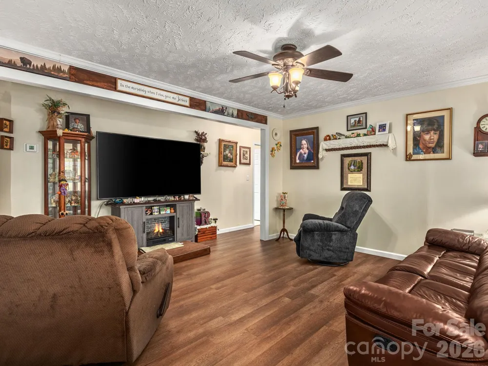 380 Green Acres Drive Weaverville, NC 28787