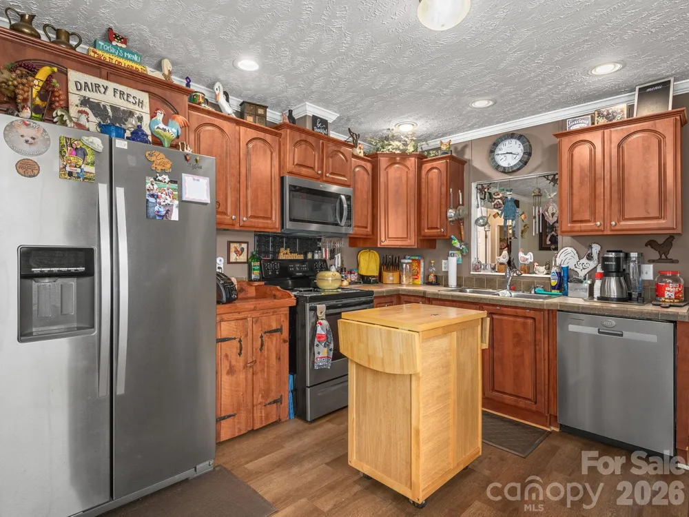 380 Green Acres Drive Weaverville, NC 28787