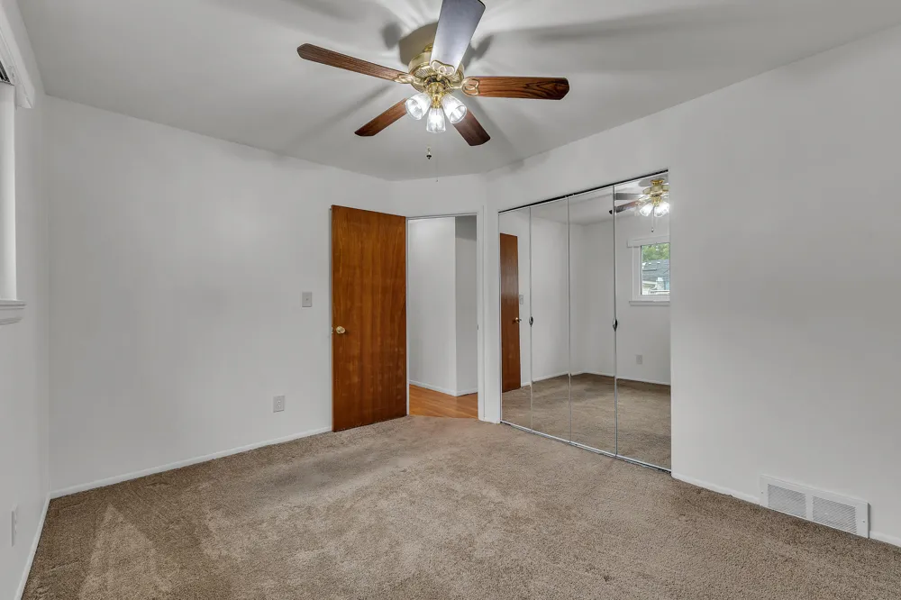 35075 Sansburn Street Westland, MI 48186