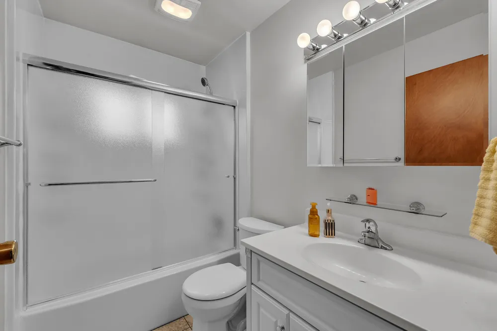 35075 Sansburn Street Westland, MI 48186
