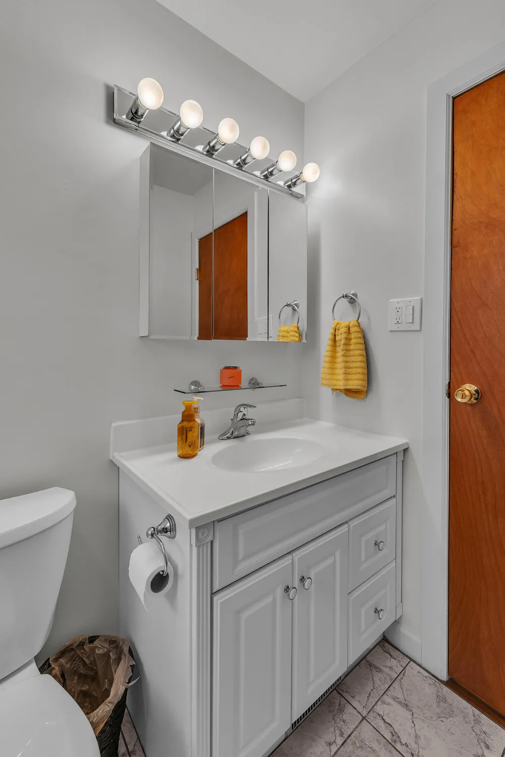 35075 Sansburn Street Westland, MI 48186