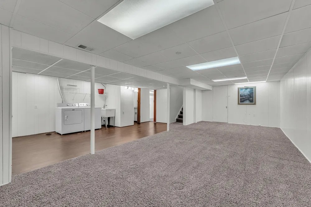 35075 Sansburn Street Westland, MI 48186
