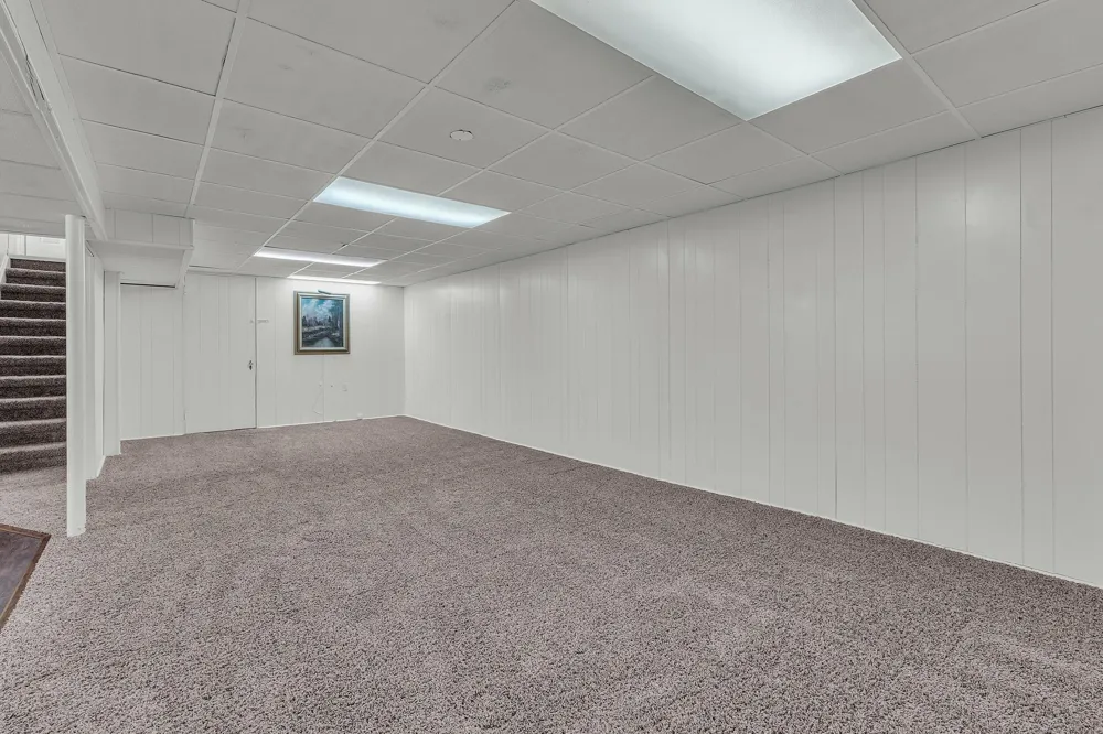 35075 Sansburn Street Westland, MI 48186