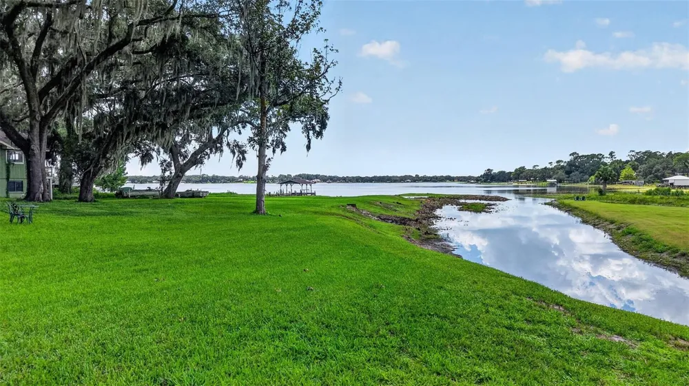13462 SE 108TH COURT ROAD Ocklawaha, FL 32179