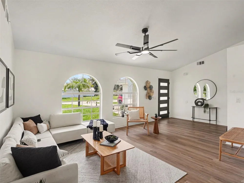 4850 S SALFORD BLVD North Port, FL 34287