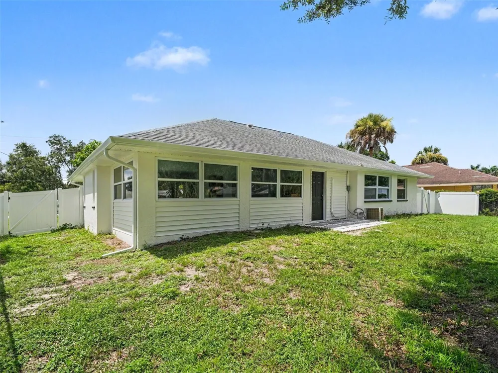 4850 S SALFORD BLVD North Port, FL 34287