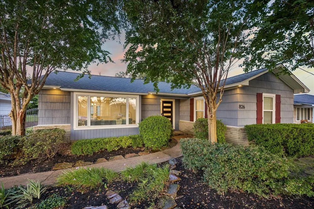 826 T C Jester Boulevard Houston, TX 77008