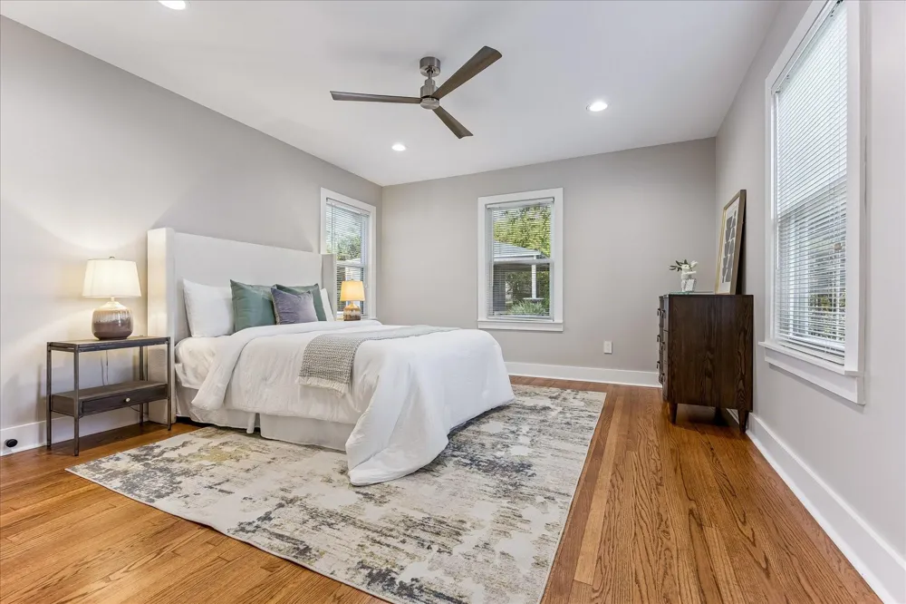 826 T C Jester Boulevard Houston, TX 77008