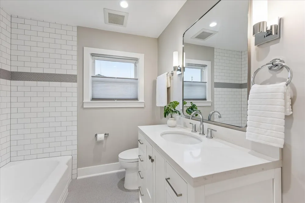 826 T C Jester Boulevard Houston, TX 77008