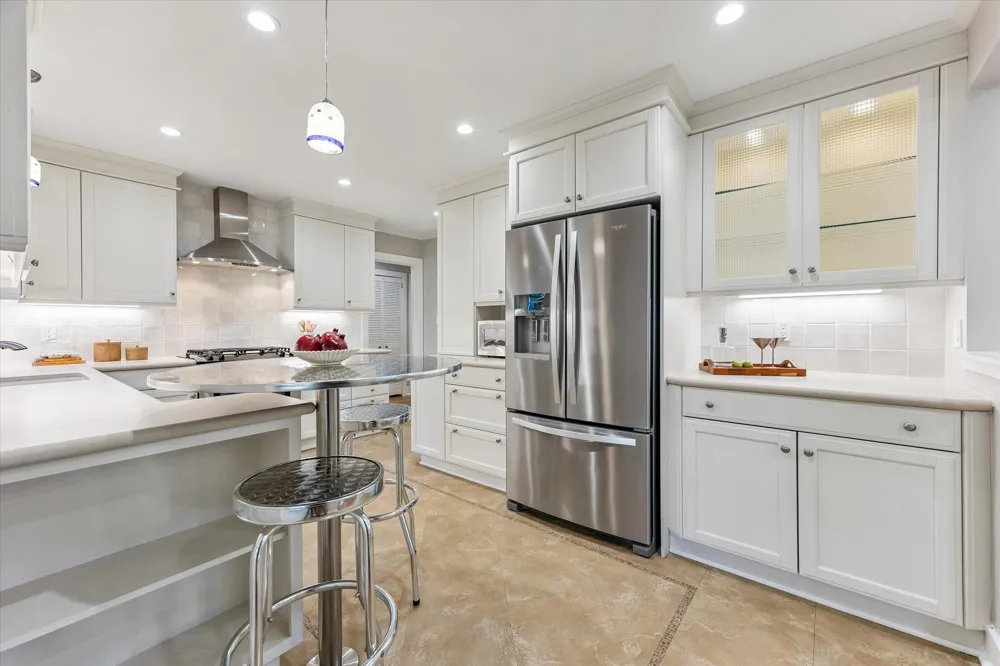 826 T C Jester Boulevard Houston, TX 77008