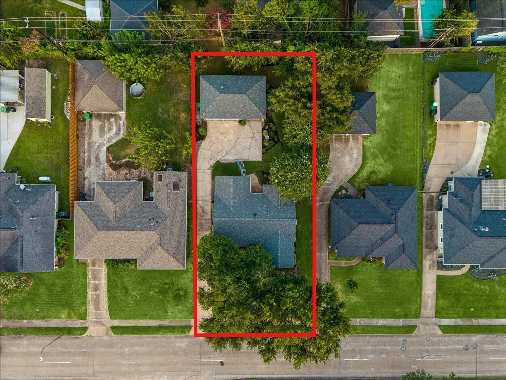 826 T C Jester Boulevard Houston, TX 77008