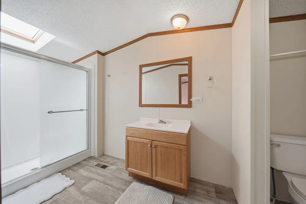 181 Newbury Adrian City, MI 49221