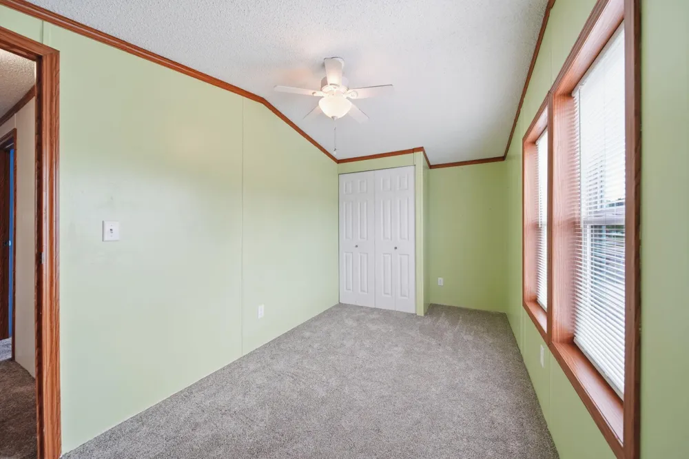 181 Newbury Adrian City, MI 49221