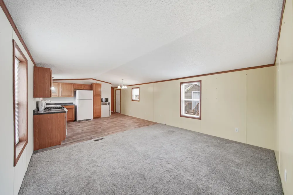 181 Newbury Adrian City, MI 49221