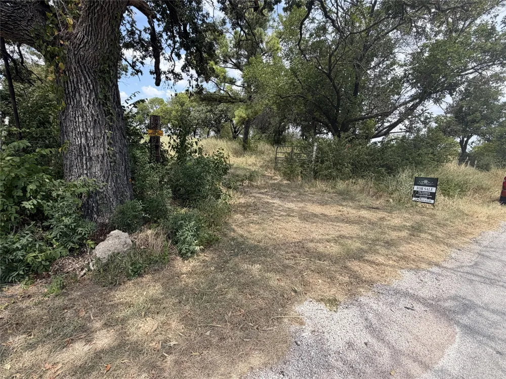 Upper Montague Road Bowie, TX 76230