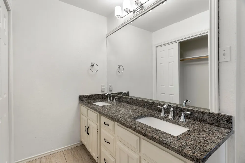 3013 Panhandle Grapevine, TX 76051