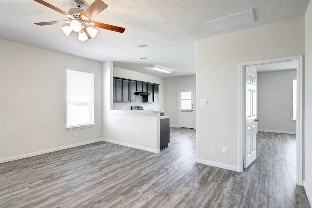 2855 Silver Tree Houston, TX 77014