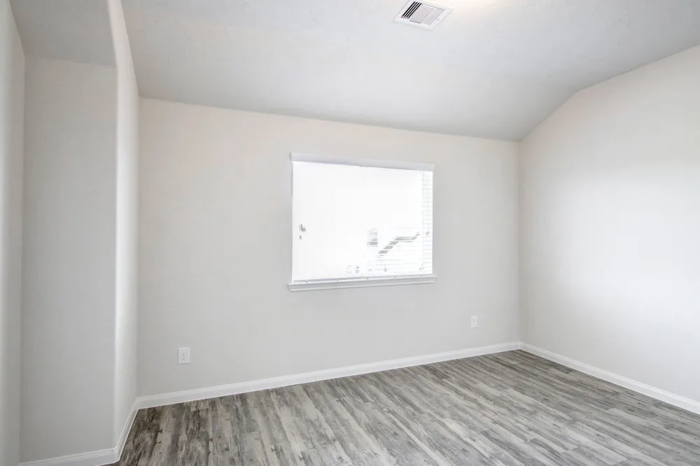 2855 Silver Tree Houston, TX 77014