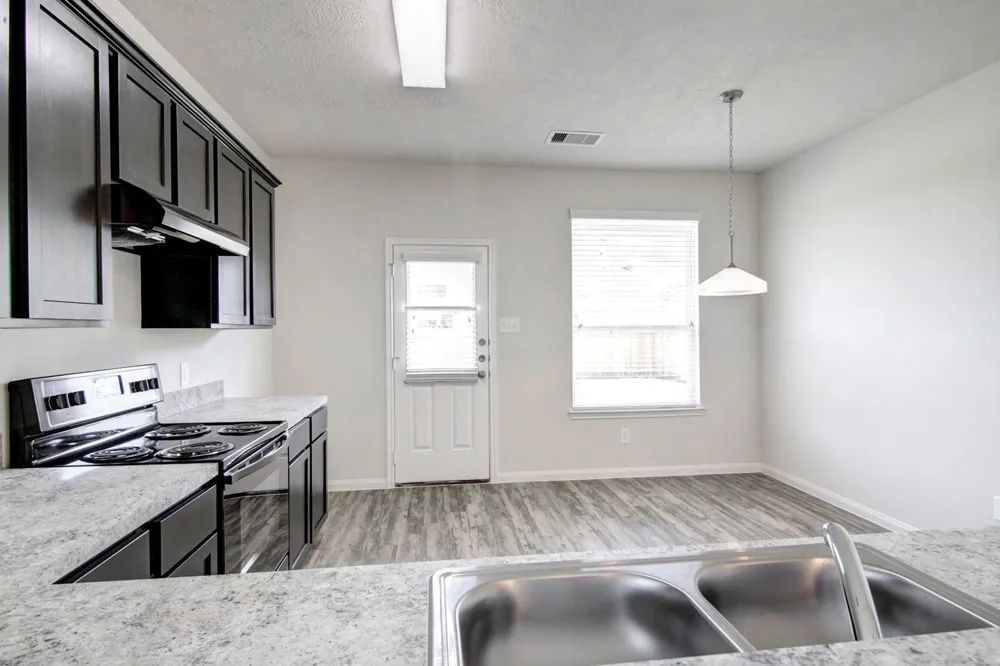 2855 Silver Tree Houston, TX 77014