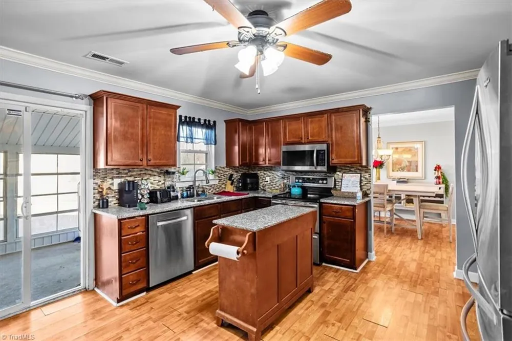 305 carter ridge Drive Reidsville, NC 27320