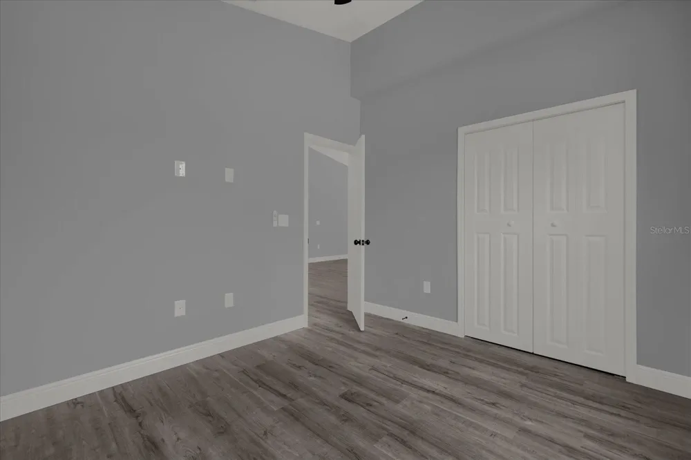 1126 S THOMPSON AVENUE Deland, FL 32720