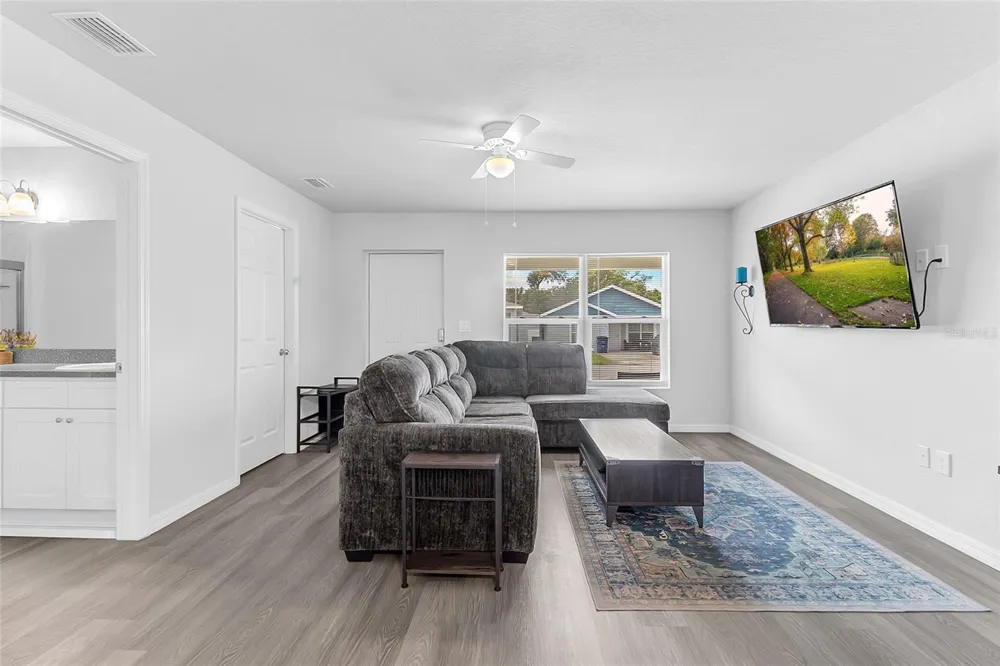1502 LAS VILLAS BOULEVARD Sebring, FL 33870
