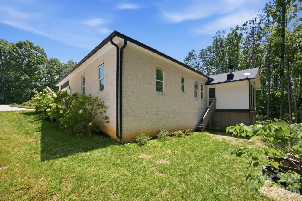 116 Harbor Ridge Drive Statesville, NC 28677