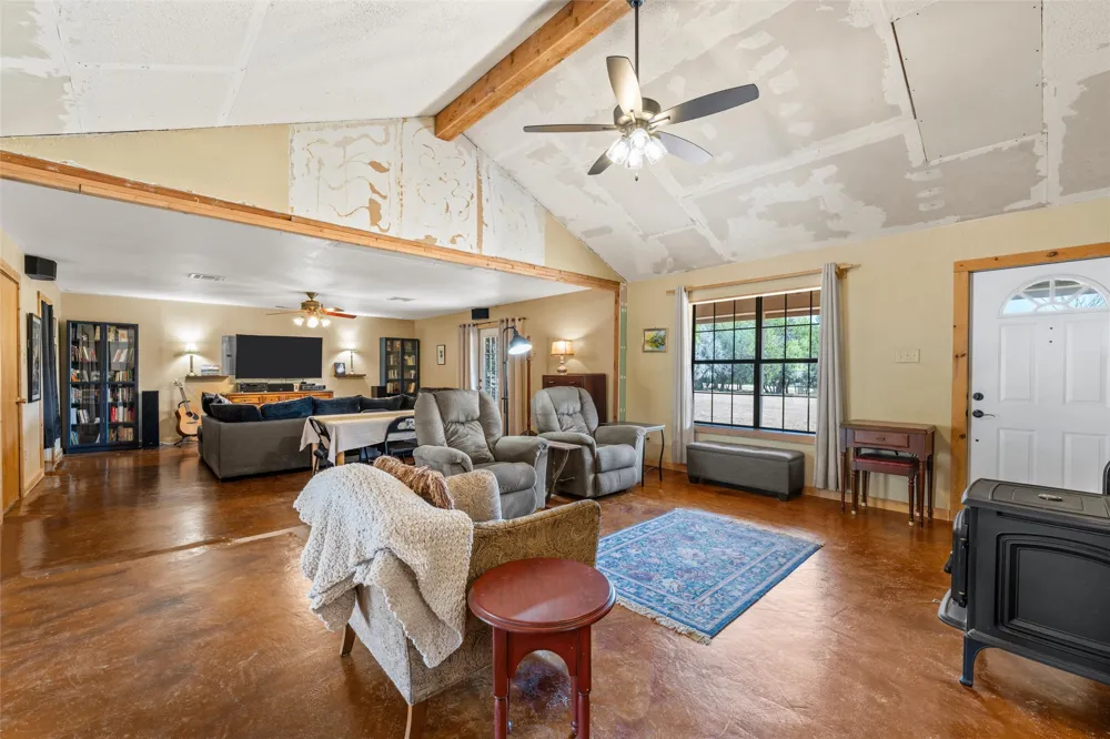 271 County Road 3580 China Spring, TX 76633