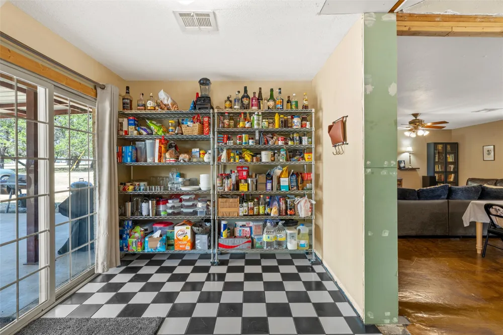 271 County Road 3580 China Spring, TX 76633