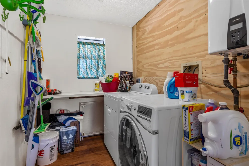 271 County Road 3580 China Spring, TX 76633