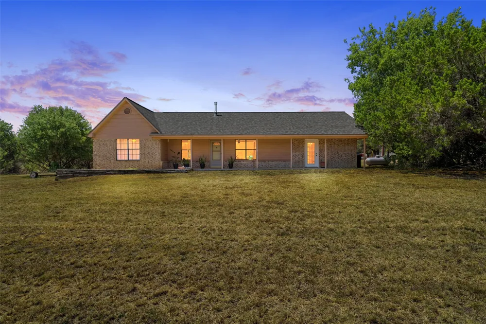 271 County Road 3580 China Spring, TX 76633