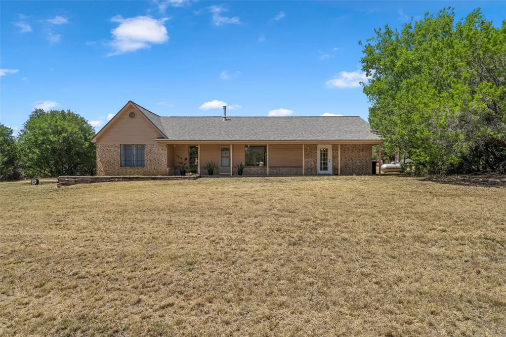271 County Road 3580 China Spring, TX 76633