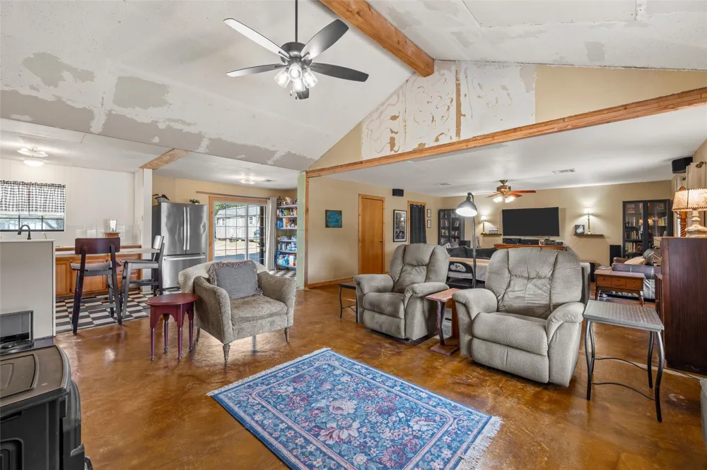 271 County Road 3580 China Spring, TX 76633