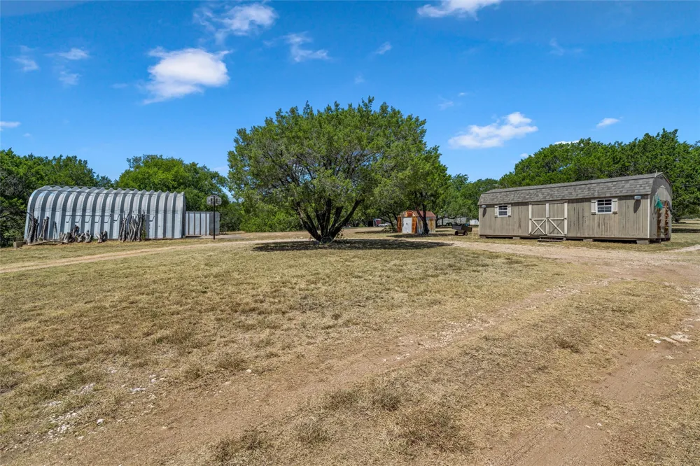 271 County Road 3580 China Spring, TX 76633