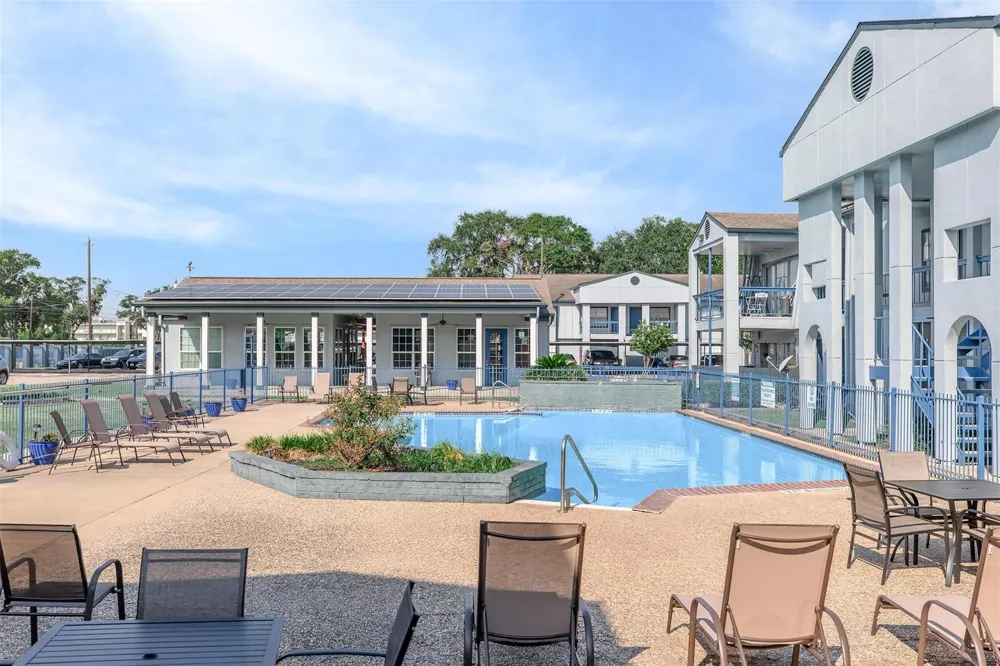 3802 Nasa Parkway #12 Seabrook, TX 77586