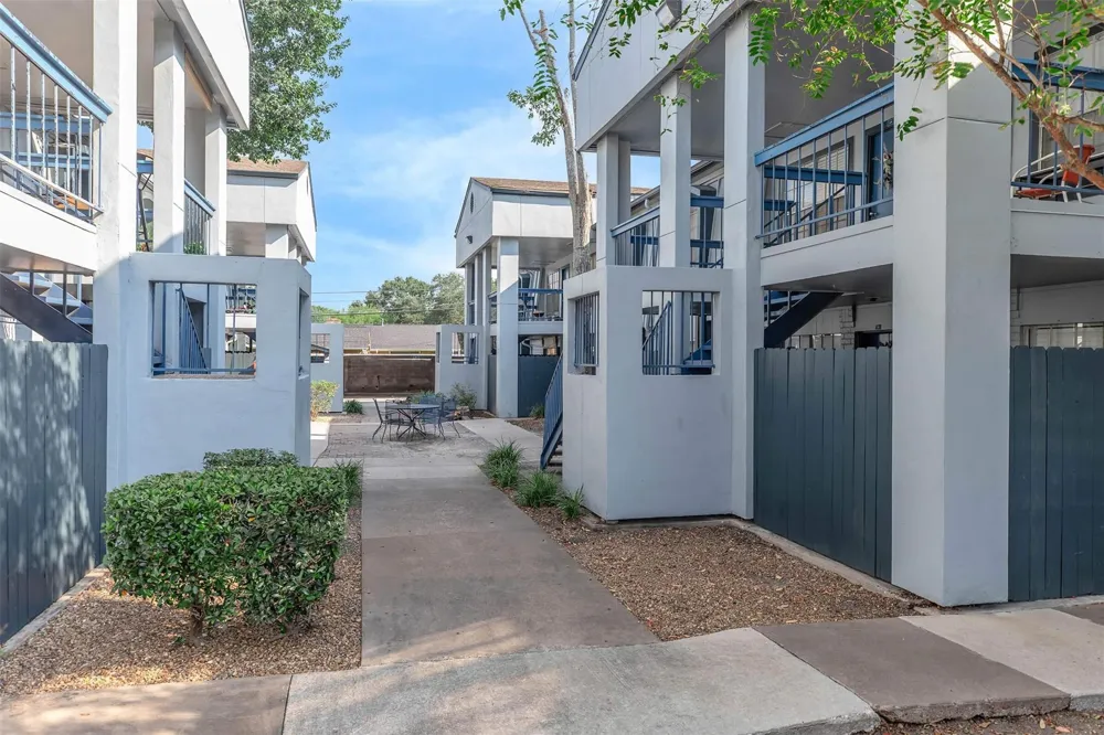 3802 Nasa #48 Seabrook, TX 77586