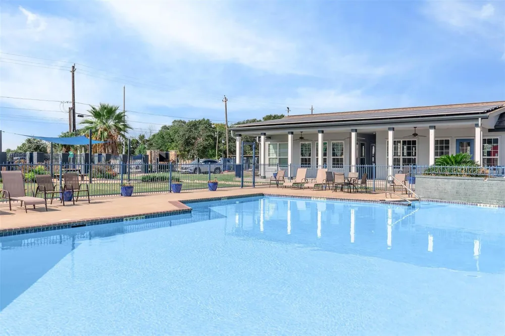 3802 Nasa #48 Seabrook, TX 77586