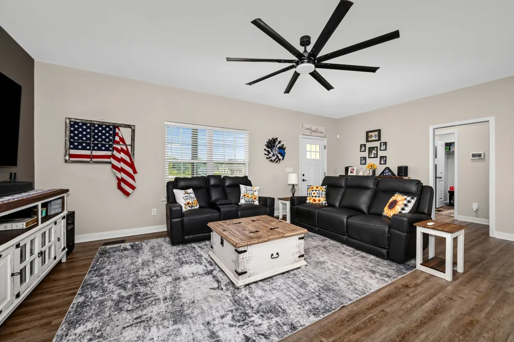 64 Cannon Pl Woodbury, TN 37190